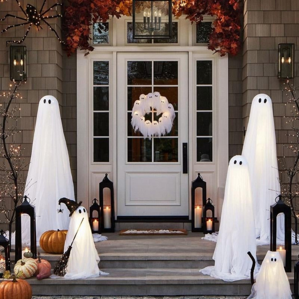 Light-Up Halloween Ghost Wreath – 12 Battery-Operated LEDs